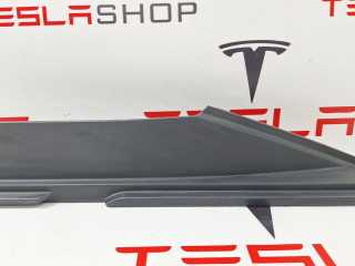 Накладка багажника (под полку) Tesla Model S 1 поколение [рестайлинг] 2016, 1010339-00-D, 1016337-00-D