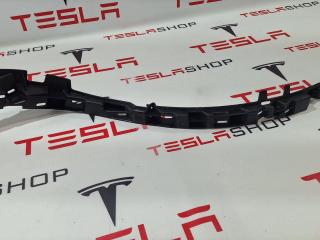 Кронштейн внутренний стойки C Tesla Model X 1 поколение [рестайлинг] 2022, 1079765-00-C, 1053725-00-B