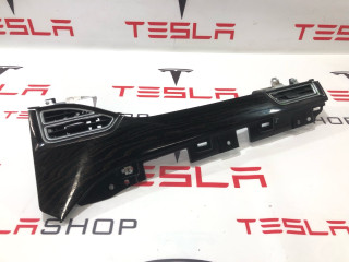 Декоративная накладка центральной панели (пассажирская) Tesla Model S 1 поколение [рестайлинг] 2016, 1004518-00-I, 1096880-00-A, 1096879-00-A, 1007821-00-D, 6007628-00-C, 1004518-06-D