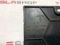 Накладка пластиковая под рулевой колонкой Tesla Model S 1 поколение 2013, 6007446-00-H - фото №4
