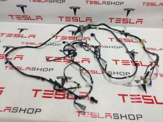 Проводка крышки багажника Tesla Model X 1 поколение 2016, 1032443-81-G, 1032443-71-G