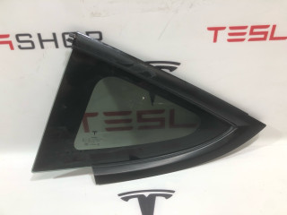Форточка в заднее крыло Tesla Model 3 1 поколение 2022, 1098757-00-G, 1514978-01-C