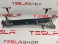 накладка двери (крышки) багажника Tesla Model X 1 поколение 2016, 1037904-00-E, 1037905-00-E - фото №2