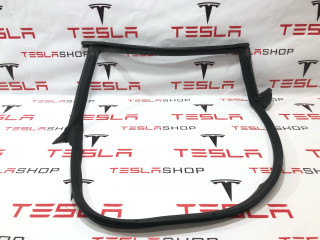 Уплотнитель проема дверного Tesla Model 3 1 поколение 2022, 1090511-00-K