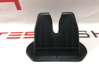 накладка внутренняя на заднюю панель кузова Tesla Model 3 1 поколение 2022, 1500604-00-B, 1584544-00-C