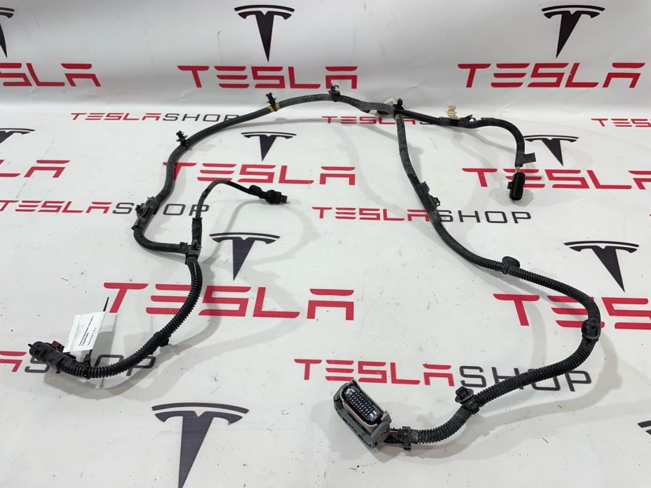 Электропроводка переднего подрамника Tesla Model 3 1 поколение 2019, 1068769-01-D - фото №1