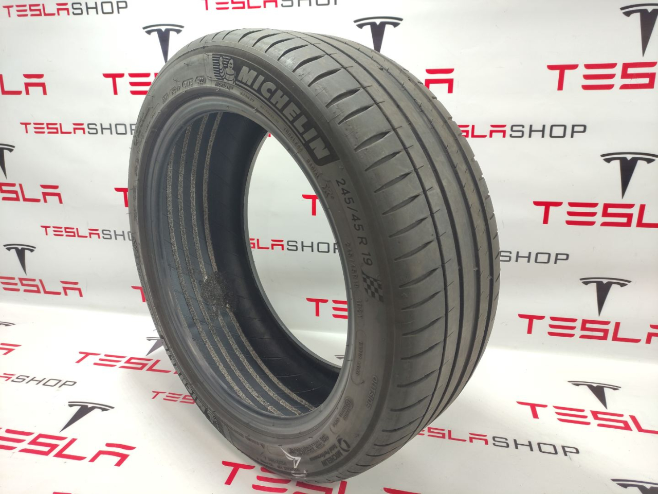 шина - фото №1