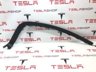 Накладка проема подъемной задней двери Tesla Model X 1 поколение 2018, 1105123-00-D
