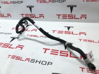 Патрубок системы охлаждения заднего мотора Tesla Model S 1 поколение [2-й рестайлинг] (2021 - 2025), 1589705-00-D