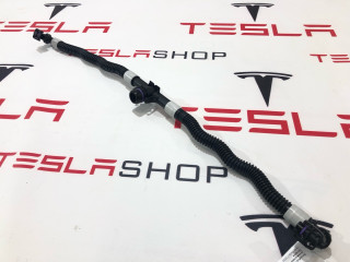 Патрубок системы охлаждения основной батареи Tesla Model Y 1 поколение 2020, 1521567-00-A