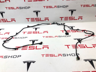 Электропроводка бампера Tesla Model 3 1 поколение 2022, 1067959-00-E