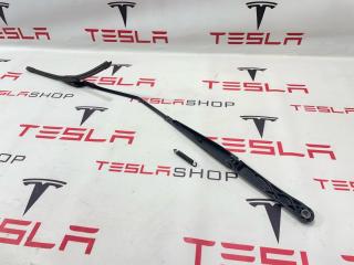 щеткодержатель (поводок стеклоочистителя, дворник) Tesla Model S 1 поколение 2015, 6005950-00-B, 1053399-00-A