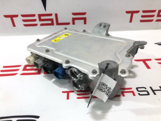 Джаншен бокс Tesla Model S 1 поколение [рестайлинг] 2018, 1059891-00-E