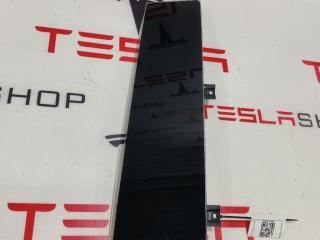 Накладка наружная (стекло) подъемной задней двери Tesla Model X 1 поколение 2019, 1094996-00-C, 1041357-00-C