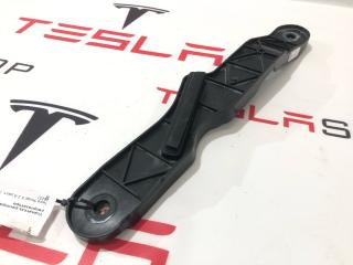 Усилитель распорка стоек амортизатора Tesla Model S 1 поколение [2-й рестайлинг] (2021 - 2025), 1617459-00-B, 1807028-00-A