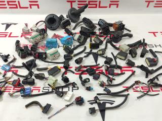 разъем (фишка) проводки Tesla Model X 1 поколение [рестайлинг] 2022, 155258400C, 155258400D