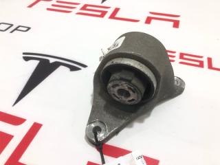 Кронштейн крепления заднего мотора Tesla Model S 1 поколение 2013, 1028034-00-B