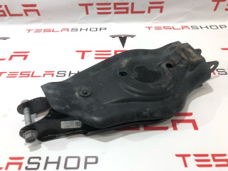 Рычаг задний нижний под пружину Tesla Model 3 1 поколение 2022, 1044451-00-F, 1111303-00-C