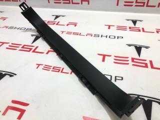 Накладка проема подъемной задней двери Tesla Model X 1 поколение 2019, 1060050-00-E, 1144097-99-A, 1144097-00-A, 1105141-00-E