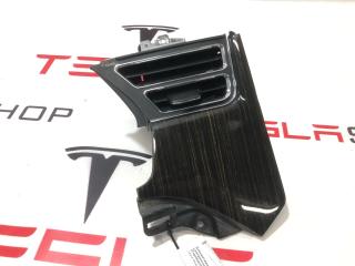 Декоративная накладка центральной панели (Торпедо) Tesla Model S 1 поколение 2013, 1004518-06-D