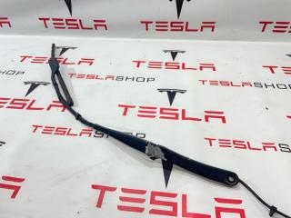 щеткодержатель (поводок стеклоочистителя, дворник) Tesla Model 3 1 поколение 2019, 1076729-00-B, 1076727-00-C, 1621687-00-A
