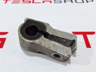 втулка стабилизатора передняя Tesla Model S 1 поколение (2012 - 2016), 1059386-00-B, 1115868