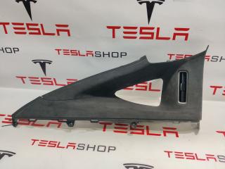 Накладка стойки С Tesla Model X 1 поколение 2019, 1035957-16-E