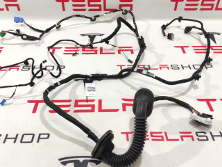 электропривод двери Tesla Model 3 1 поколение (2017 - 2025), 3067963-00-C