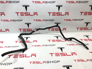 патрубок (трубопровод, шланг) Tesla Model S 1 поколение [рестайлинг] 2016, 1067857-00-A, 1067864-00-A