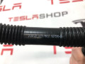 Патрубок системы охлаждения заднего мотора Tesla Model 3 1 поколение 2022, 1077595-00-C - фото №5
