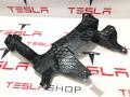 Кронштейн обшивки багажного отделения Tesla Model X 1 поколение 2019, 1080701-00-D - фото №4