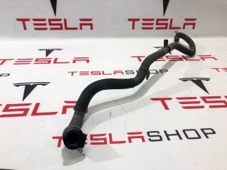 Шланг системы охлаждения насос - трубопровод порога Tesla Model S 1 поколение [рестайлинг] 2016, 1065884-00-C