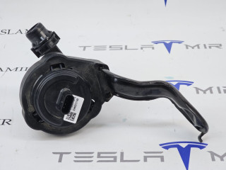 насос антифриза дополнительный Tesla Model S 1 поколение [2-й рестайлинг] 2022, 1600870-00