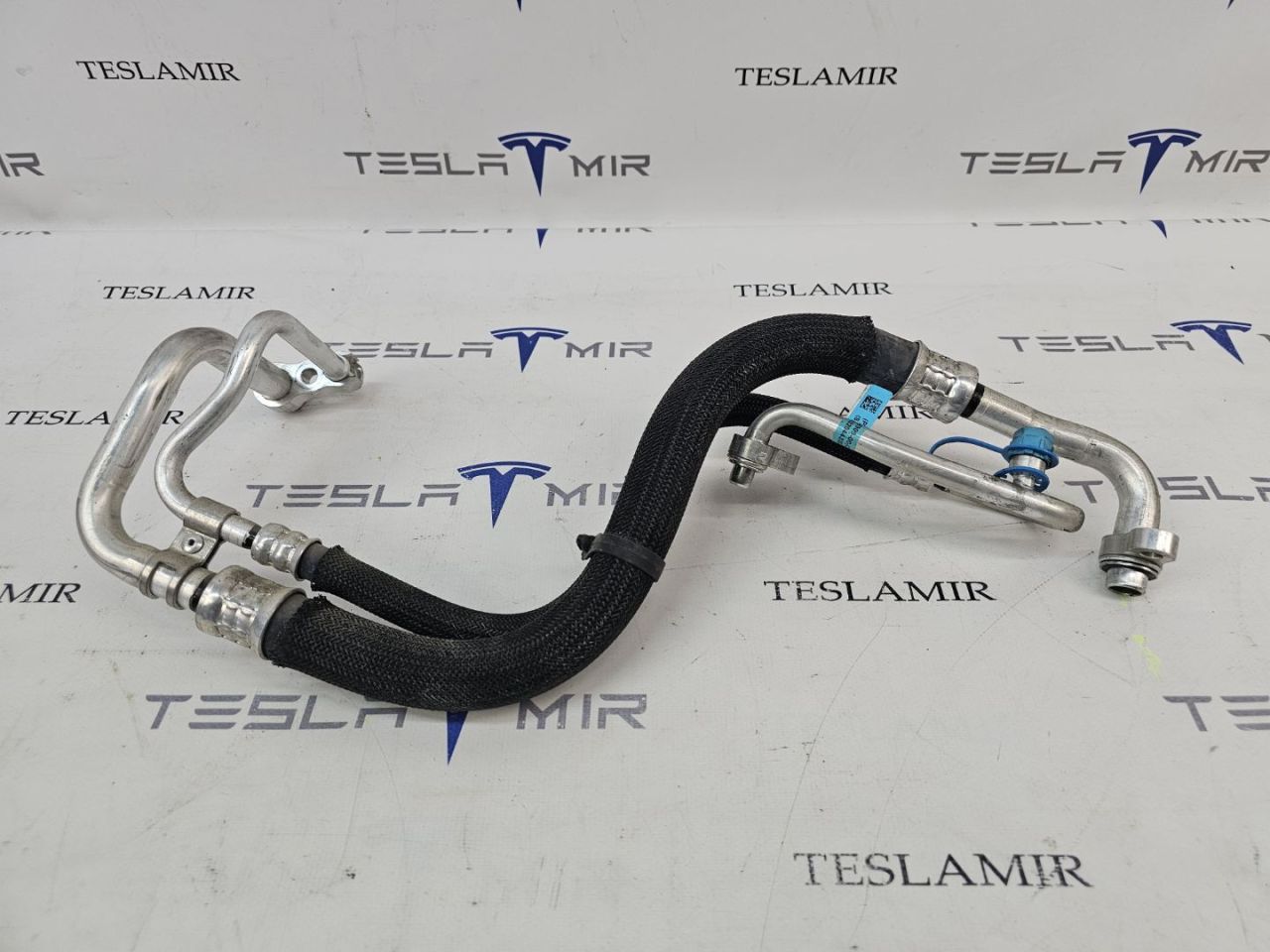 трубка кондиционера Tesla Model Y 1 поколение 2022, 1625909-00 - фото №1