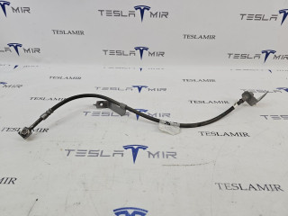 шланг тормозной Tesla Model Y 1 поколение 2022, 2288721-00