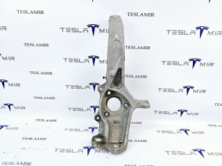 кулак поворотный левый Tesla Model 3 1 поколение 2022, 1044311-00