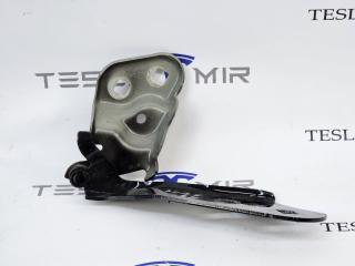 петля капота правая Tesla Model 3 1 поколение 2023, 1098793-00