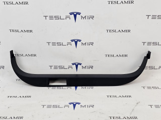 Накладка стойки B внутренняя Tesla Model X 1 поколение 2018, 1105138-00