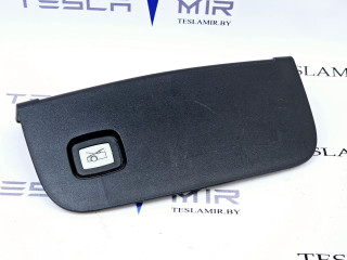 накладка декоративная Tesla Model 3 1 поколение 2022, 1095858-00, 1095859-00, 1555579-00, 1516185-00
