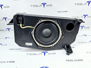сабвуфер Tesla Model X 1 поколение 2018, 1050085-00