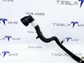 Шланг системы охлаждения заднего мотора Tesla Model Y 1 поколение 2022, 1077595-00 - фото №3