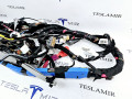 проводка салона Tesla Model Y 1 поколение 2021, 1489042-00, 1521334-00, 1521342-00, 1521338-00 - фото №3