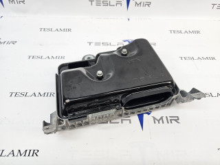 Блок управления BCM (бортовой сети) (Body Control Module) Боди Tesla Model Y 1 поколение 2022, 1118182-12, 1583991-00, 1569303-00, 1497319-00, 1569236-00