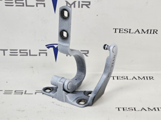 петля двери Tesla Model X 1 поколение 2018, 1037844-00