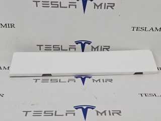 Накладка бардачка нижняя Tesla Model X 1 поколение 2018, 1002302-00, 1002301-17