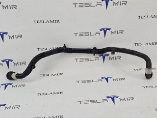 Патрубок системы охлаждения пластиковый Tesla Model S 1 поколение [2-й рестайлинг] 2022, 1588905-00