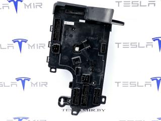 Блок управления BCM (бортовой сети) (Body Control Module) Боди Tesla Model 3 1 поколение 2019, 1567455-00, 1078673-90, 1078673-99, 1078673-32, 1497850-00, 1567359-00, 1567455-02