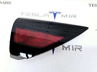 отражатель правый Tesla Model 3 1 поколение 2021, 1100781-99, 1100781-00, 1518783-00