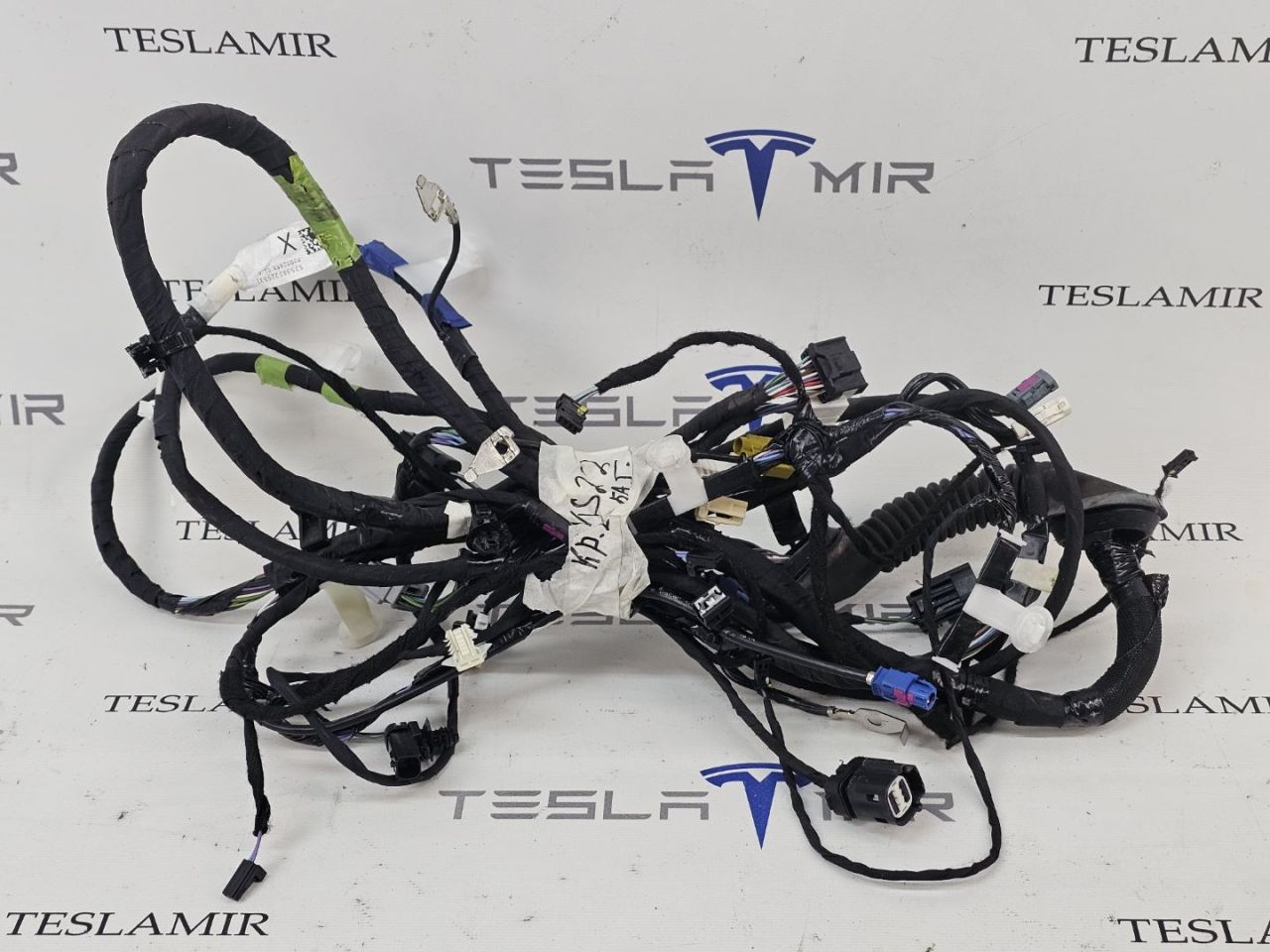 Проводка крышки багажника Tesla Model X 1 поколение 2018, 2032443-01 - фото №1
