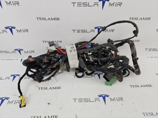 проводка салона Tesla Model S 1 поколение [рестайлинг] 2018, 3004417-00, 1078213-00